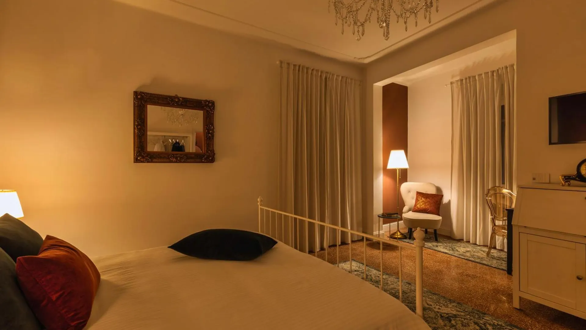 Casa Dei Liuti Luxury Guesthouse Alghero 0*,  Italien